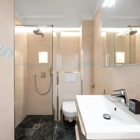 'la Du Casino' Plein Centre, Acces *