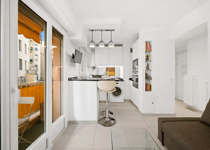 Apartman 'la Du Casino' Plein Centre, Acces Menton