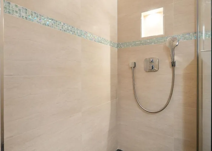 Apartman 'la Du Casino' Plein Centre, Acces Menton